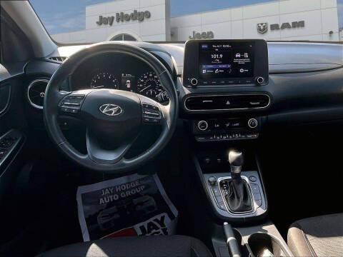 2022 Hyundai Kona SEL