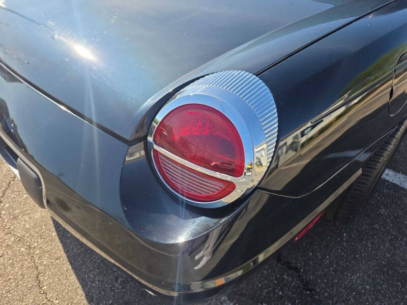 2003 Ford Thunderbird