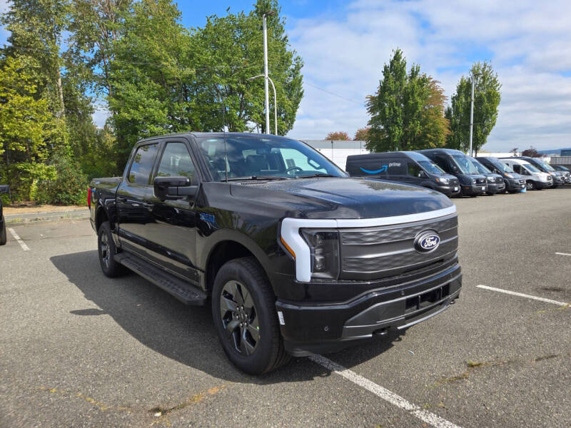 2025 Ford F-150 Lightning Lariat