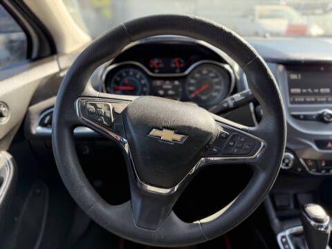 2017 Chevrolet Cruze LT Auto