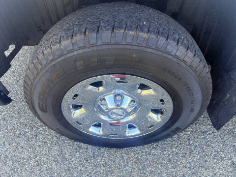 2017 Nissan Titan XD S