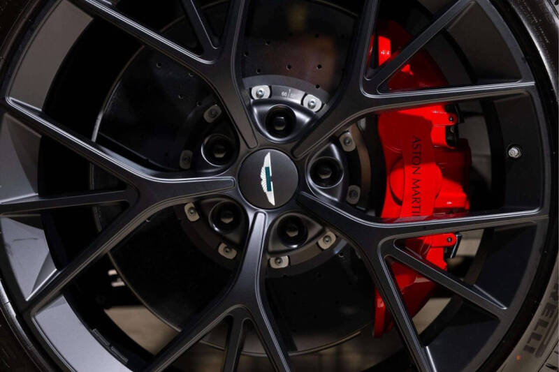 2026 Aston Martin DBX 707