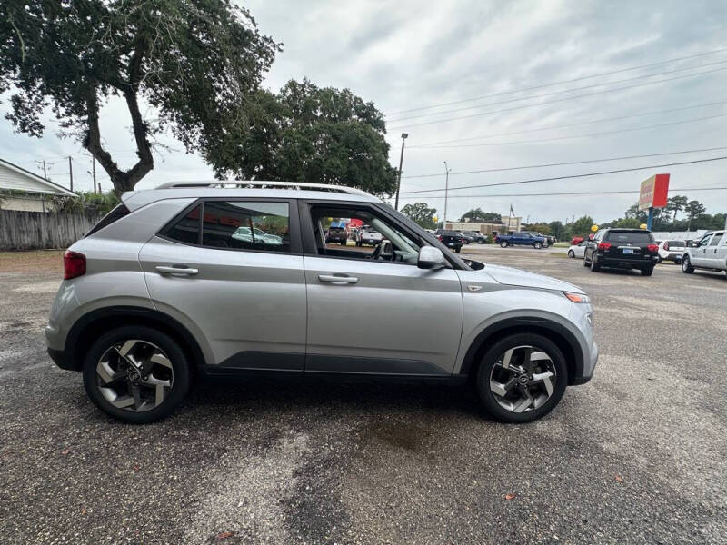 2021 Hyundai Venue SEL