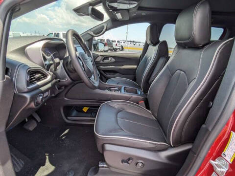 2027 Chrysler Pacifica Limited