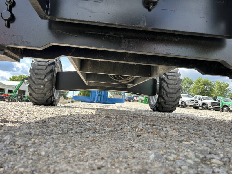 2017 Genie 65' Manlift