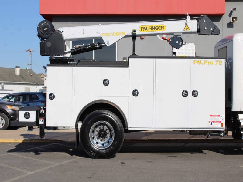 2026 Peterbilt 537