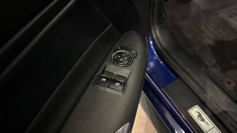 2015 Ford Mustang EcoBoost Premium