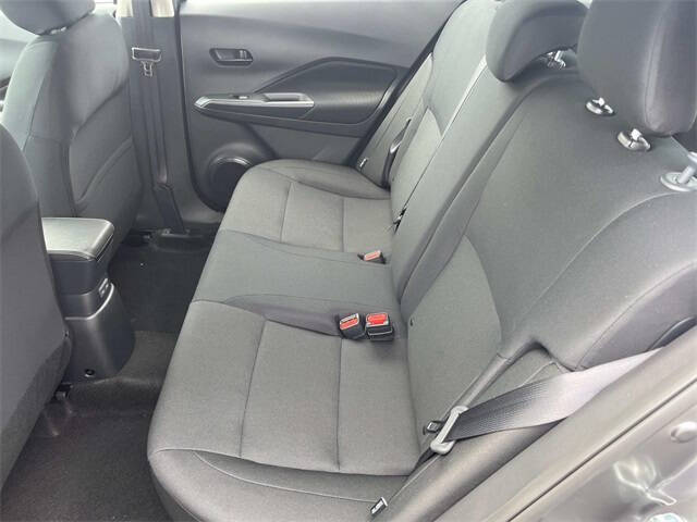 2025 Nissan Kicks Play S