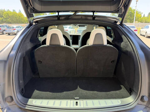 2020 Tesla Model X Performance