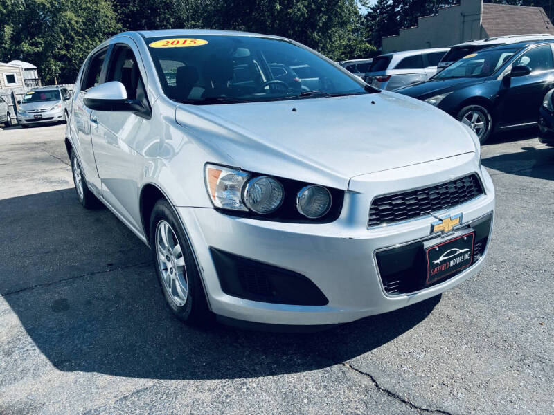 2015 Chevrolet Sonic LT Manual