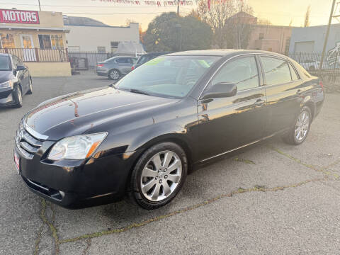 2005 Toyota Avalon XLS