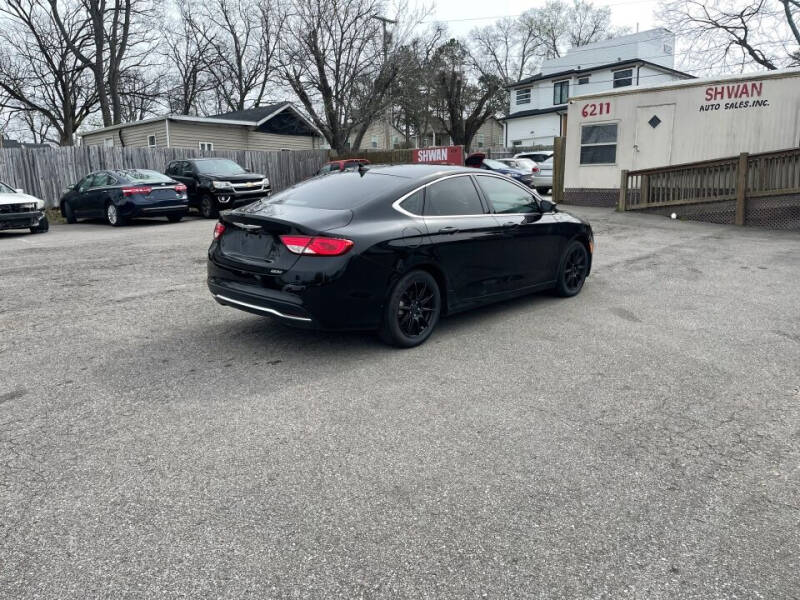 2017 Chrysler 200 Limited