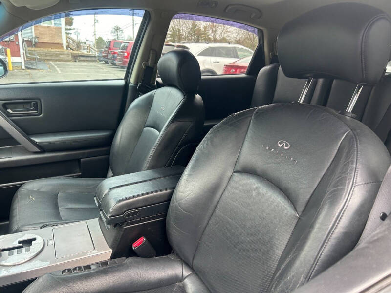 2005 Infiniti FX35