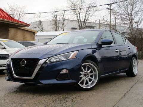 2019 Nissan Altima for sale at A & A IMPORTS OF TN in Madison TN
