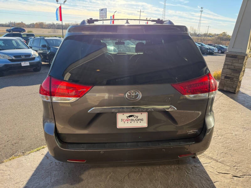 2014 Toyota Sienna Limited 7-Passenger
