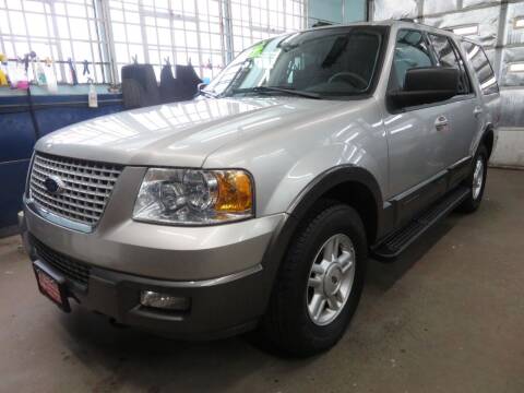 2004 Ford Expedition for sale at Bells Auto Sales in Hammond IN