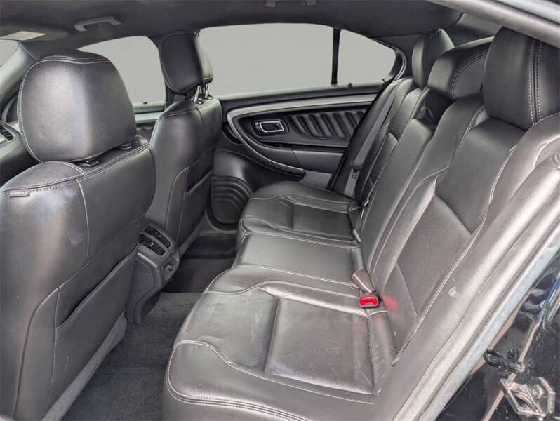 2017 Ford Taurus SEL