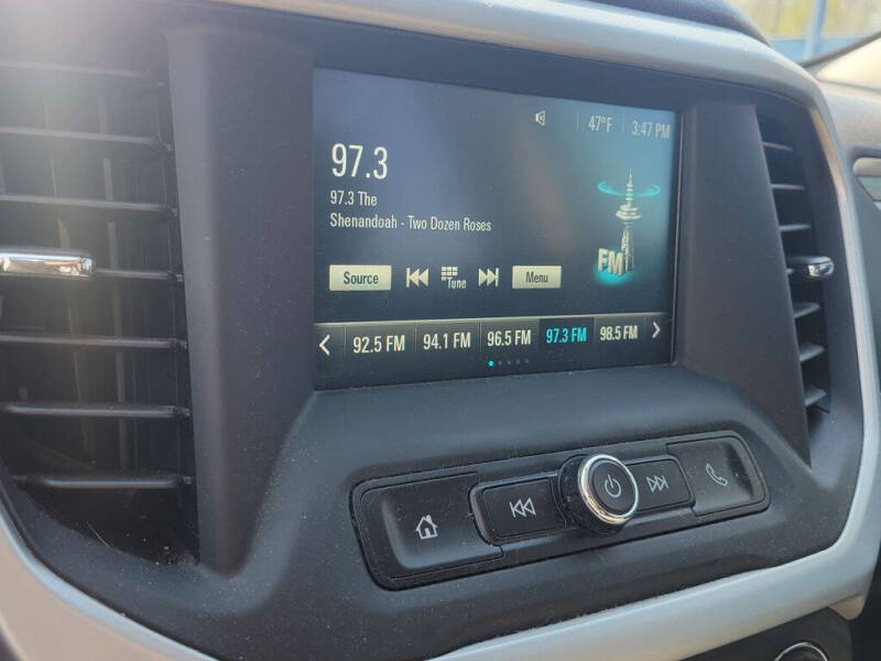 2019 GMC Acadia SLE-2
