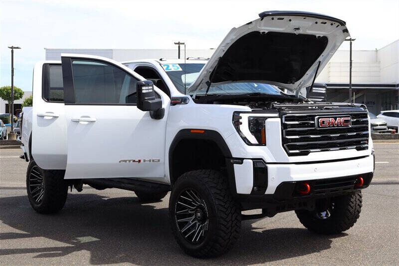 2025 GMC Sierra 3500HD