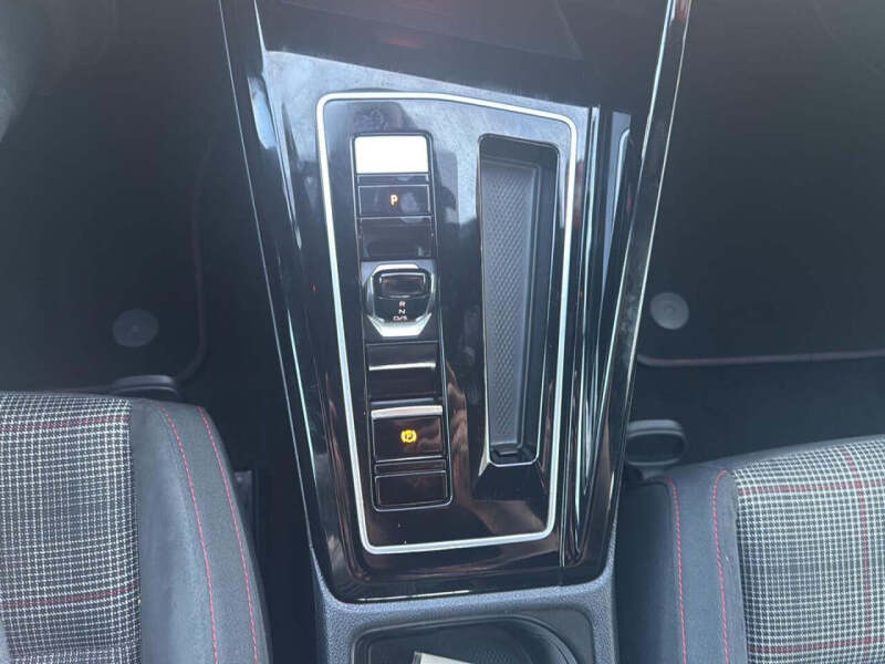 2024 Volkswagen Golf GTI S