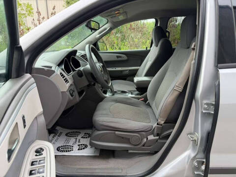 2012 Chevrolet Traverse LS