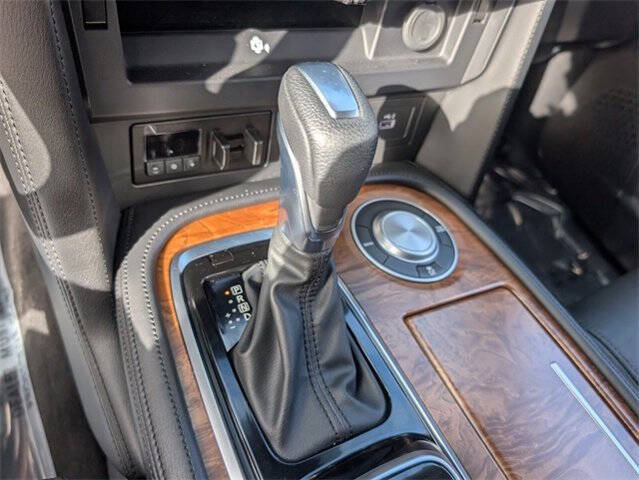 2024 Nissan Armada SL