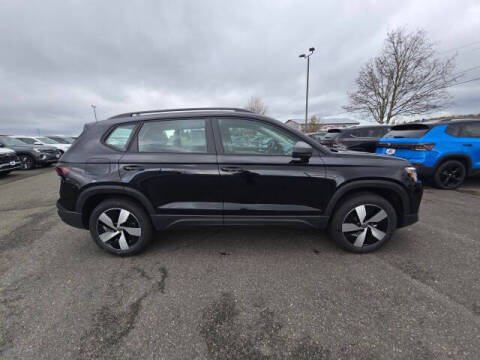 2026 Volkswagen Taos S 4Motion