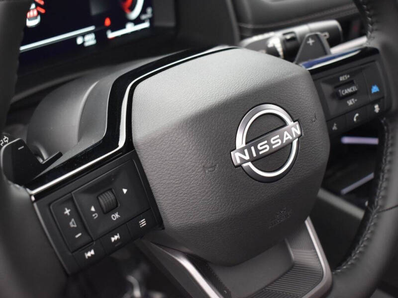 2025 Nissan Rogue SL