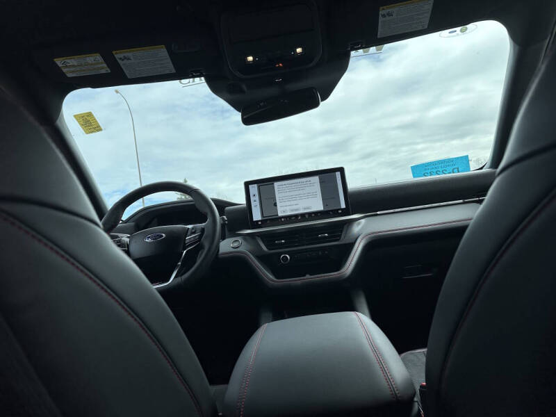 2025 Ford Explorer ST