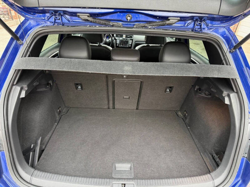 2016 Volkswagen Golf R 4Motion