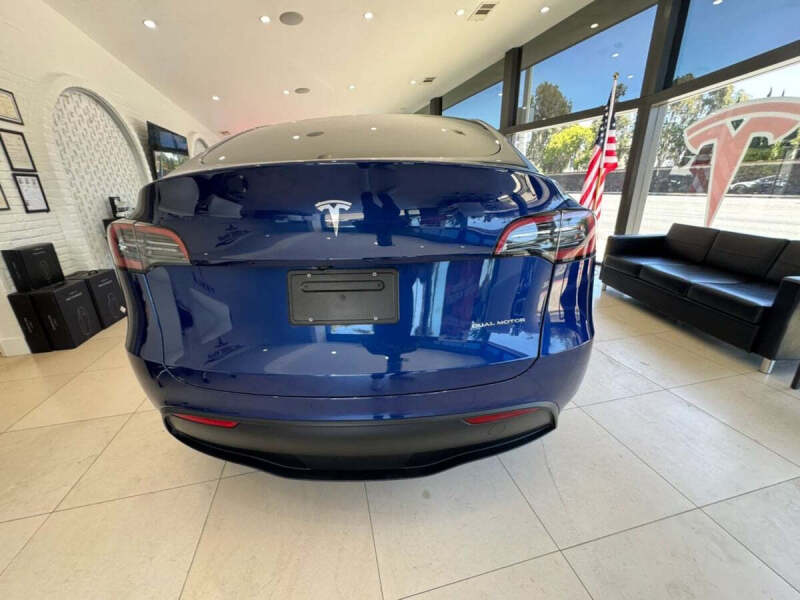 2024 Tesla Model Y Long Range