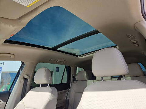 2023 Volkswagen Atlas SE