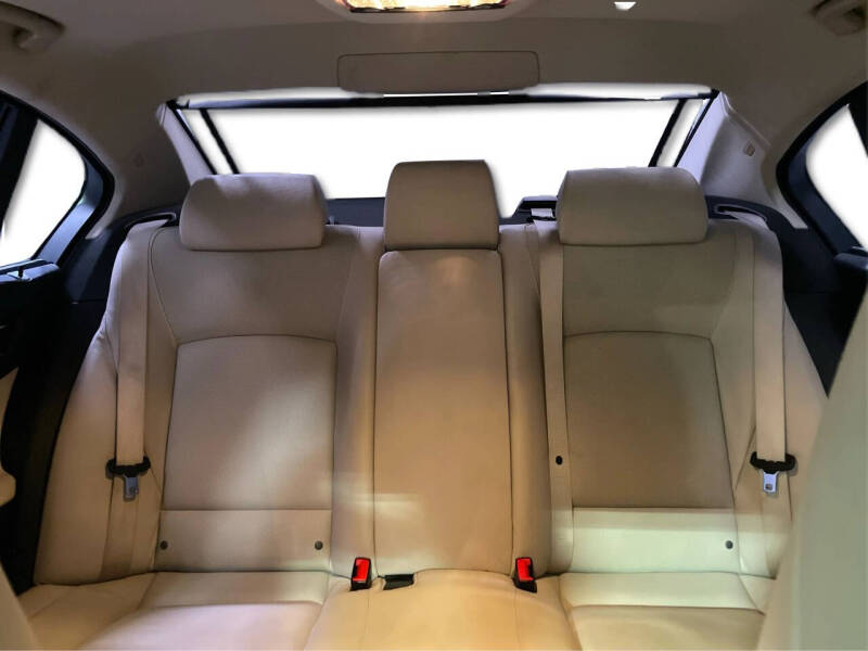 2012 BMW 7 Series 740i