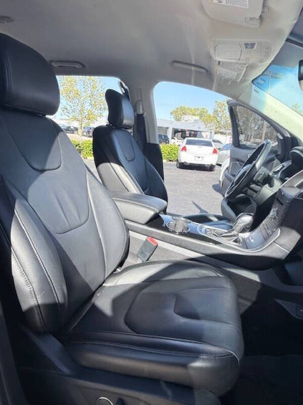 2017 Ford Edge Titanium
