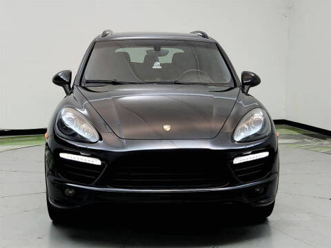 2013 Porsche Cayenne GTS