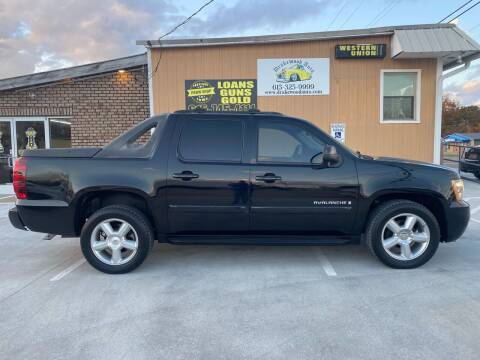 2008 Chevrolet Avalanche for sale at DRAKEWOOD AUTO SALES in Portland TN