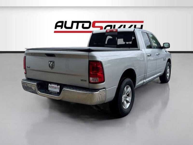 2017 RAM 1500 SLT