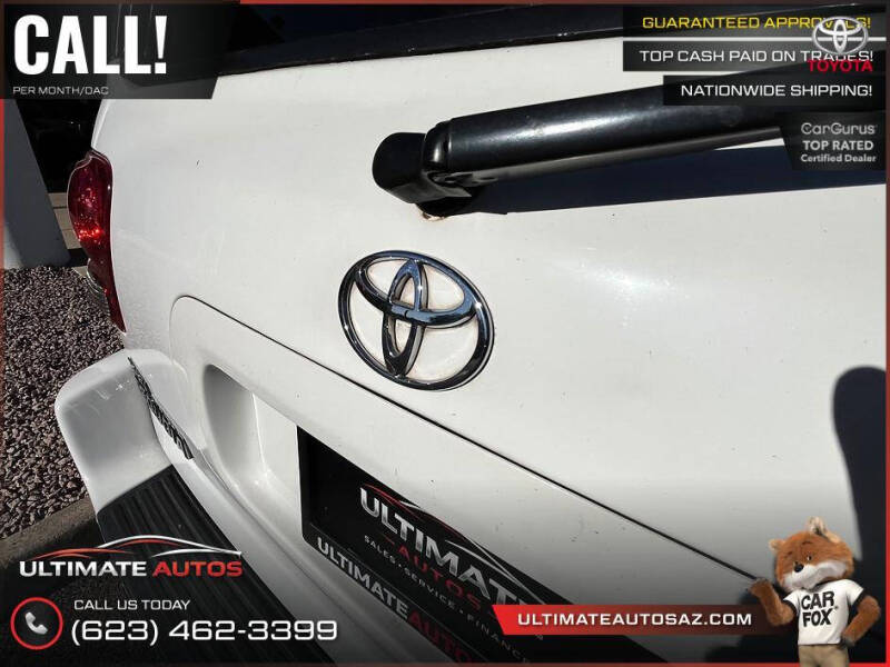 2005 Toyota Sequoia SR5