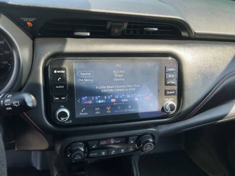 2021 Nissan Kicks SR