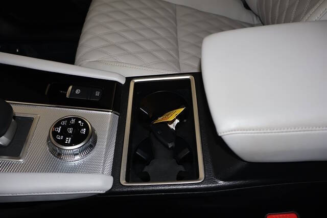 2024 Mitsubishi Outlander PHEV SEL Platinum Edition