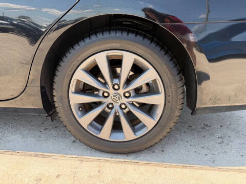2015 Toyota Camry XLE