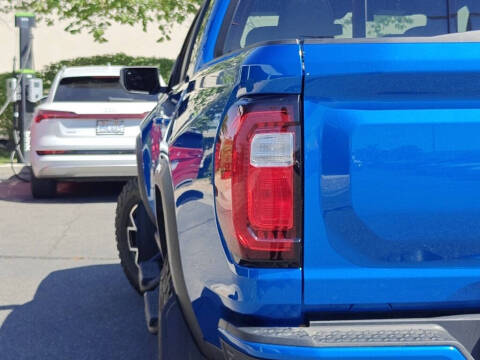 2023 GMC Canyon AT4X