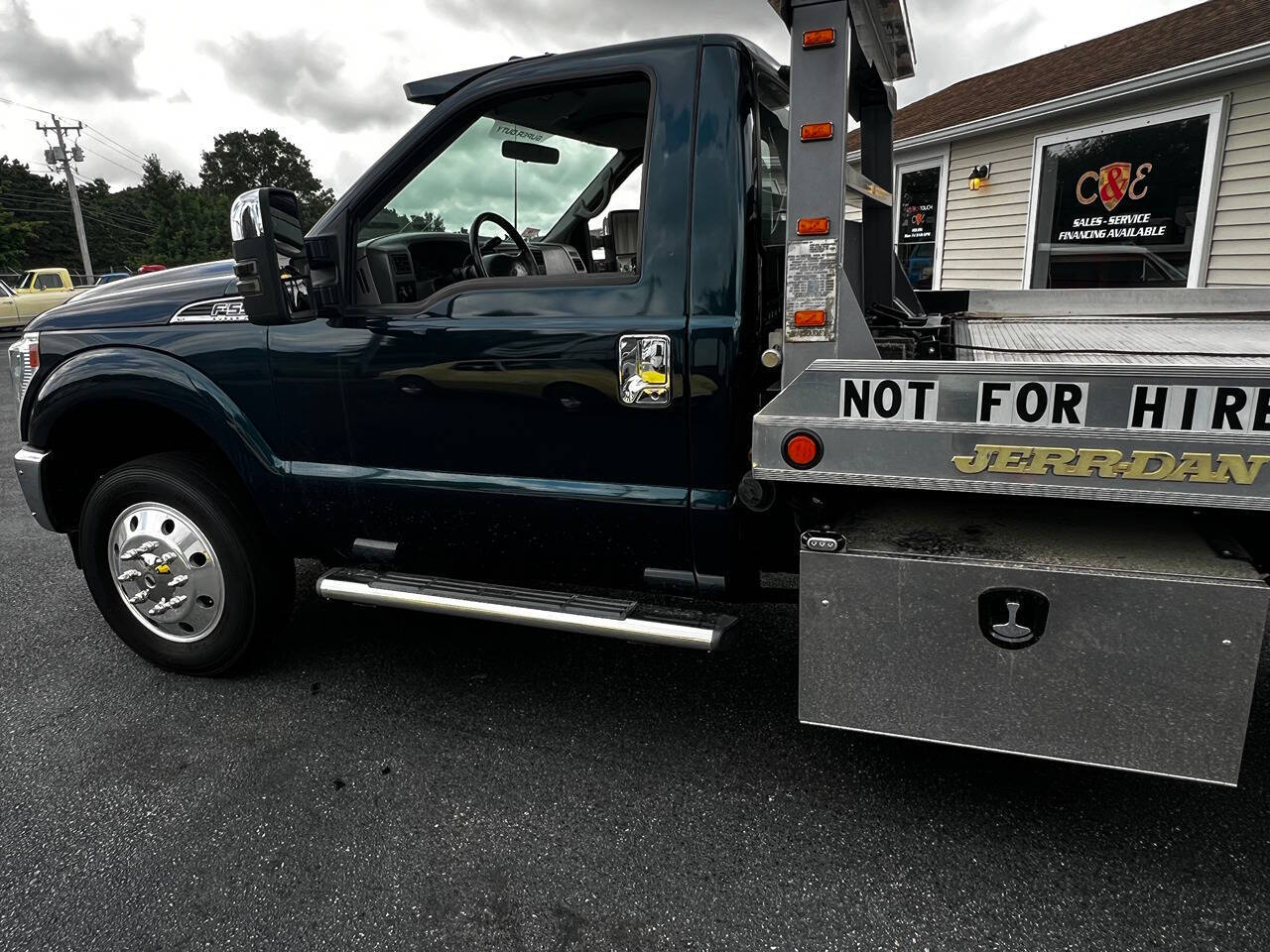 2000 Ford F-550 Super Duty for sale at Classics And Exotics in Sagamore Beach, MA