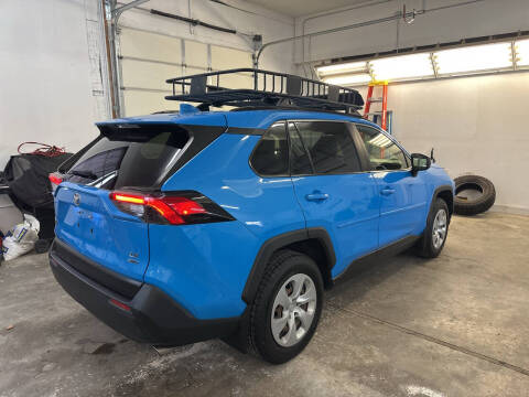 2019 Toyota RAV4 LE