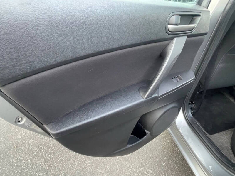 2010 Mazda MAZDA3 i Touring