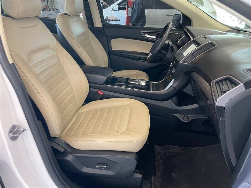 2019 Ford Edge SEL