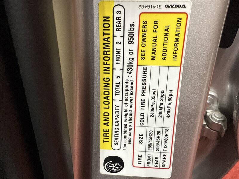 2018 Volvo XC60 T5 Momentum