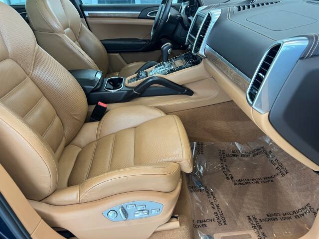 2012 Porsche Cayenne Turbo
