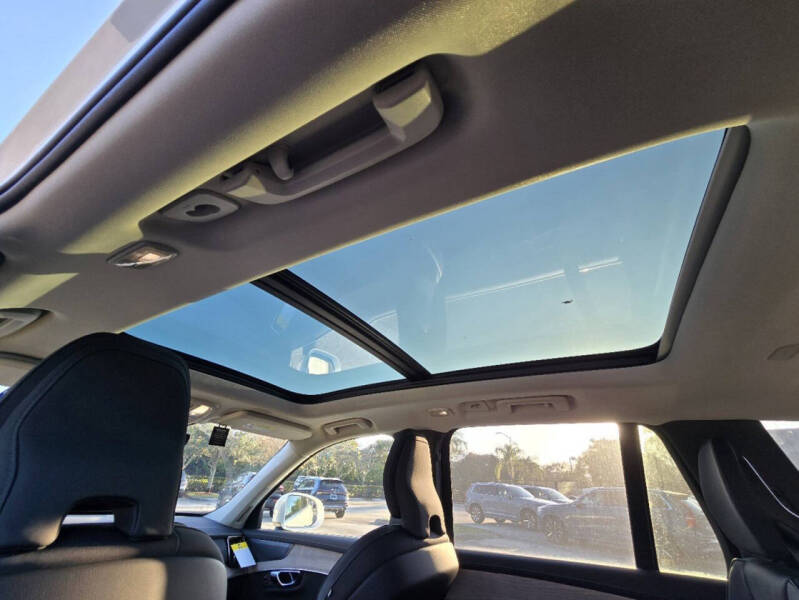 2025 Volvo XC90 B6 Plus Bright Theme 7P