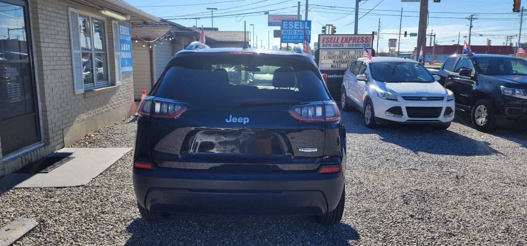 2019 Jeep Cherokee for sale at ESELL AUTO SALES in Cahokia, IL